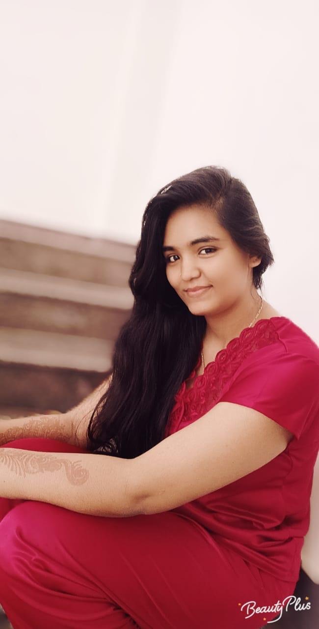 Simran — premium escort in Zirakpur