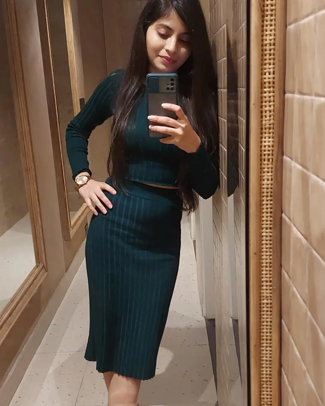 Sneha — dating girls escort in South Zirakpur
